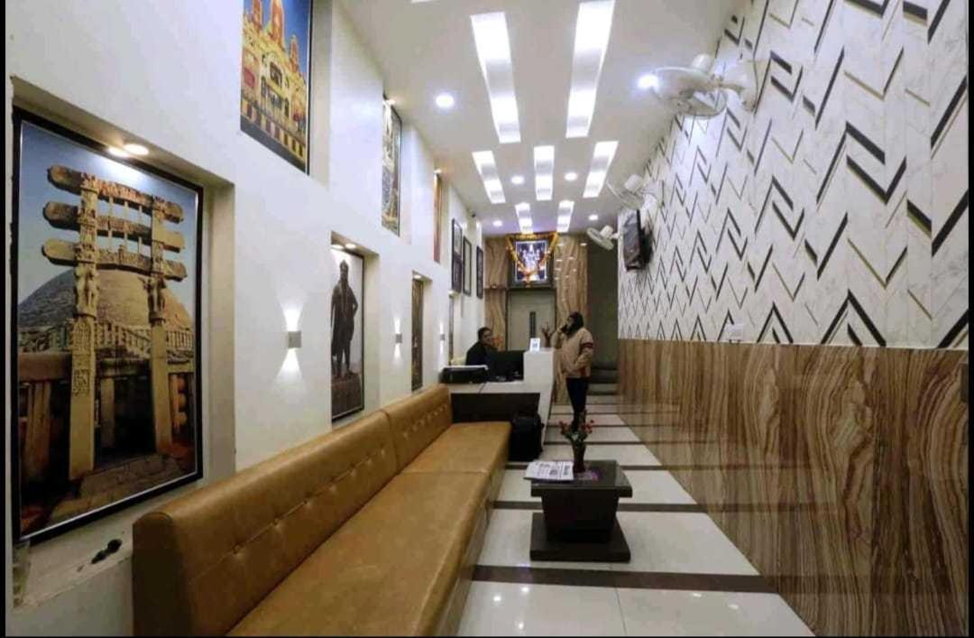 فندق بوبالفي  Oyo Shree Balaji Tower المظهر الخارجي الصورة